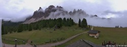 Archiv Foto Webcam Geisleralm: Blick auf die Geislerspitzen 13:00