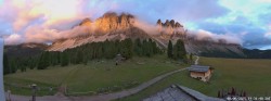 Archiv Foto Webcam Geisleralm: Blick auf die Geislerspitzen 19:00