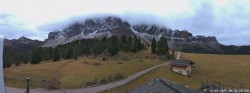 Archived image Webcam Geislerspitzen - View from Geisleralm 08:00