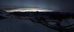 Archiv Foto Webcam Diedamskopf: Panorama Bergstation Seilbahn 05:00