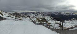 Archiv Foto Webcam Diedamskopf: Panorama Bergstation Seilbahn 13:00