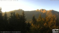 Archived image Webcam Cerreto Laghi Ski Resort - Passo del Cerreto - Monte La Nuda 06:00