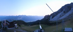 Archived image Webcam Axamer Lizum Ski Resort: View from Birgitzköpflhaus 05:00