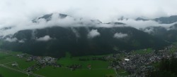 Archiv Foto Webcam Mayrhofen: Ausblick Gasthof Zimmereben 09:00