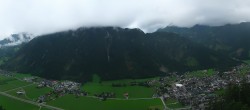 Archiv Foto Webcam Mayrhofen: Ausblick Gasthof Zimmereben 17:00
