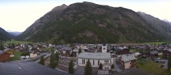 Archiv Foto Webcam Täsch - Panoramablick 05:00