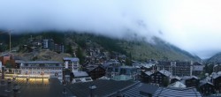 Archiv Foto Webcam Zermatt: Panoramablick auf das Dorf 05:00