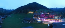 Archived image Webcam Alpbach - Galtenberg ski lift 17:00