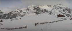 Archived image Webcam Oberiss Alm in the Stubai Oberberg valley 05:00