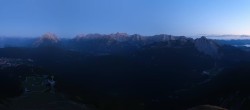 Archived image Webcam Rosshütte - Top station Seefelder Joch 05:00