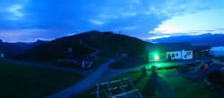 Archived image Webcam Wildkogel-Arena: Top station Wildkogel gondola 03:00