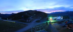 Archived image Webcam Wildkogel-Arena: Top station Wildkogel gondola 05:00