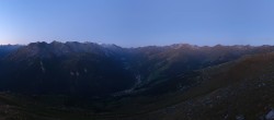 Archived image Webcam Mayrhofen - Top station 150er Tux 05:00