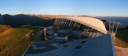 Archived image Webcam Axamer Lizum: Hoadl-Haus und Top station Olympiabahn 05:00