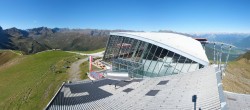Archived image Webcam Axamer Lizum: Hoadl-Haus und Top station Olympiabahn 09:00