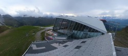 Archiv Foto Webcam Axamer Lizum: Hoadl-Haus und Bergstation Olympiabahn 17:00