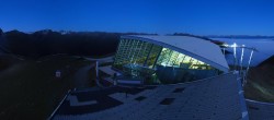 Archived image Webcam Axamer Lizum: Hoadl-Haus und Top station Olympiabahn 05:00