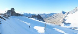 Archived image Webcam Hintertux Glacier - Top station Gefrorene Wand 08:00