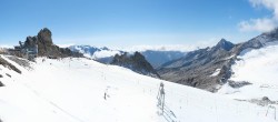 Archived image Webcam Hintertux Glacier - Top station Gefrorene Wand 11:00