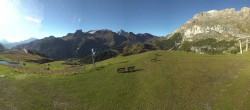Archived image Webcam Arabba - Mountain Restaurant Rifugio Burg 08:00