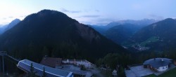 Archiv Foto Webcam Blick am Kronplatz auf die Bergstation Piz de Plaies 05:00