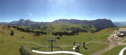 Archived image Webcam Panorama of the Alpe di Siusi from the Puflatsch mountain station 11:00