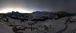 Archived image Webcam Panorama of the Alpe di Siusi from the Puflatsch mountain station 05:00