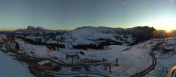 Archived image Webcam Panorama of the Alpe di Siusi from the Puflatsch mountain station 15:00