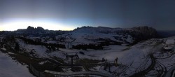 Archived image Webcam Panorama of the Alpe di Siusi from the Puflatsch mountain station 05:00