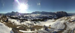 Archived image Webcam Panorama of the Alpe di Siusi from the Puflatsch mountain station 07:00