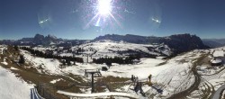 Archived image Webcam Panorama of the Alpe di Siusi from the Puflatsch mountain station 09:00