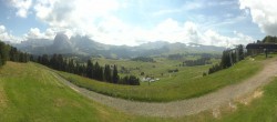 Archived image Webcam View over Alpe di Siusi - Mezdi mountain station 11:00