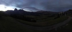 Archiv Foto Webcam Seiser Alm: Panoramablick Mezdi Bergstation 05:00