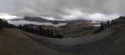 Archived image Webcam View over Alpe di Siusi - Mezdi mountain station 06:00