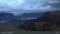 Archiv Foto Webcam Seiser Alm: Bergstation Spitzbühl 16:00