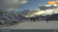 Archived image Webcam Stubai Glacier: Top Station Murmele 06:00
