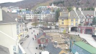 Archiv Foto Webcam Tremblant: Place des Voyageurs 09:00
