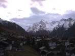 Archiv Foto Webcam Grächen: Ausblick vom Chalet Soldanella 15:00