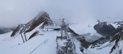 Archived image Webcam Sölden: Top Station Tiefenbach Glacier 05:00
