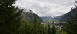 Archiv Foto Webcam Mayrhofen: Blick vom Gasthof Wiesenhof auf den Ort 09:00