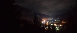 Archiv Foto Webcam Mayrhofen: Blick vom Gasthof Wiesenhof auf den Ort 23:00