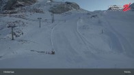 Archived image Webcam Tuxer Fernerhaus at Hintertux Glacier 00:00