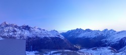 Archiv Foto Webcam Zermatt Hörnlibahn Bergstation 06:00