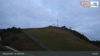 Archiv Foto Webcam Grosseckbahn Bergstation (1950m) 04:00
