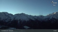 Archived image Webcam Mountain Restaurant Gampen / Top Station Gampenbahn 07:00