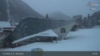 Archived image Webcam Galzigbahn Base Station (St. Anton) 06:00
