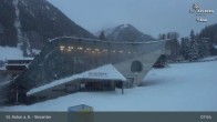 Archived image Webcam Galzigbahn Base Station (St. Anton) 07:00