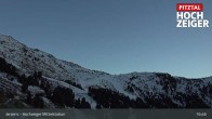 Archived image Webcam Hochzeiger Mid Station 04:00