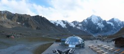 Archiv Foto Webcam Skigebiet Sulden: Panoramakamera Madritschhütte 17:00