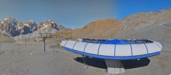 Archived image Webcam Sulden Ski Resort: Chair Lift Madritsch 11:00